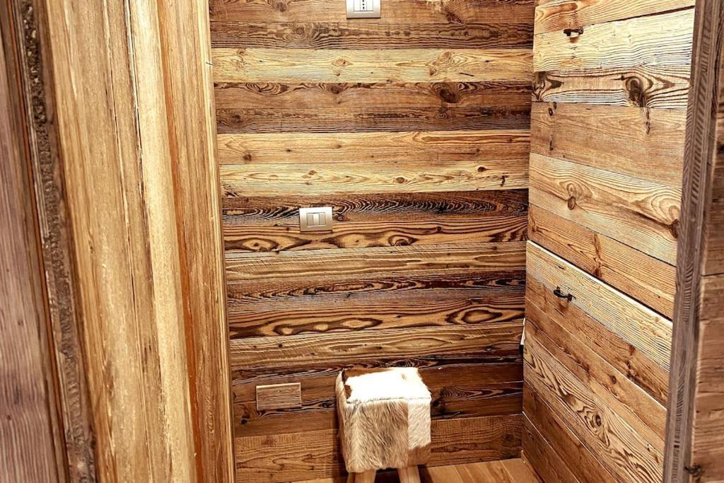 Incantevole Appartamento Stile Chalet Breuil Cervinia Extérieur photo