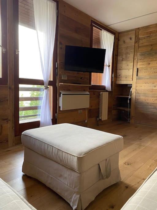 Incantevole Appartamento Stile Chalet Breuil Cervinia Extérieur photo