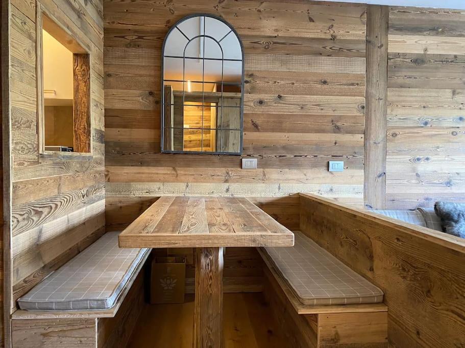 Incantevole Appartamento Stile Chalet Breuil Cervinia Extérieur photo