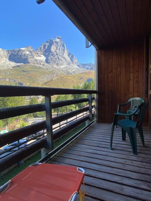 Incantevole Appartamento Stile Chalet Breuil Cervinia Extérieur photo